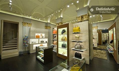 outlet fendi italy